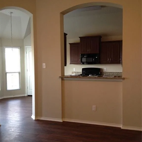 5247 Sagewood Dr — Photo 4