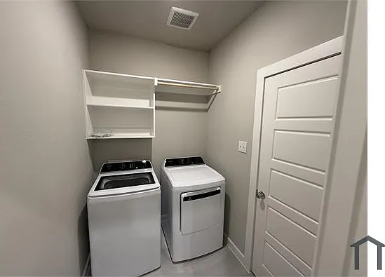 1233 Wolfsbane Dr — Photo 10