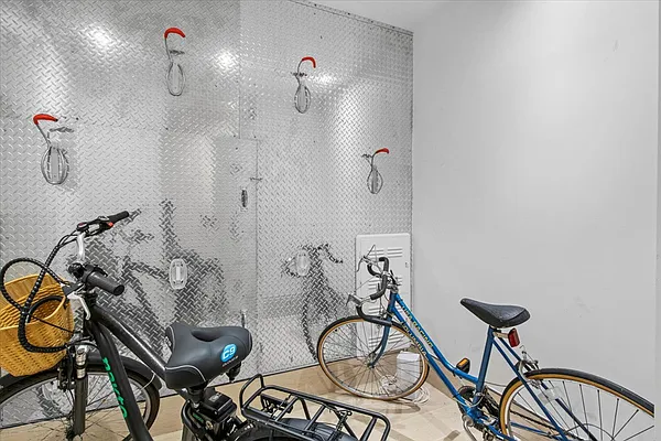 Rented by Compass | media 30