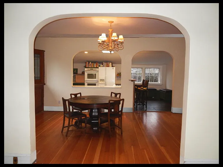 1215 NE Prescott St — Photo 1