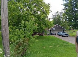 7048 Lapeer Rd, Davison, MI 48423