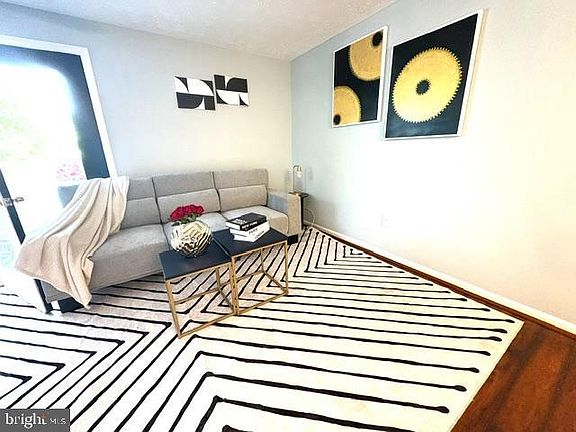 4th image of 12213 Saint Peter Ct APT H