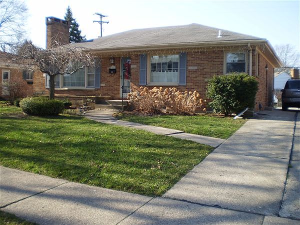 1st image of 1912 Fruitwood Dr NW