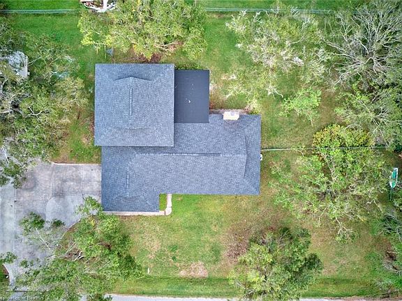 2nd image of 312 Park Dr