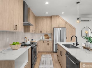 Lowell Heights, Everett, WA 98208