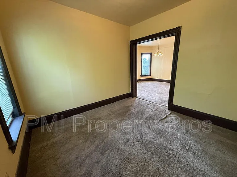 2441 N Dr William Finlayson St — Photo 24