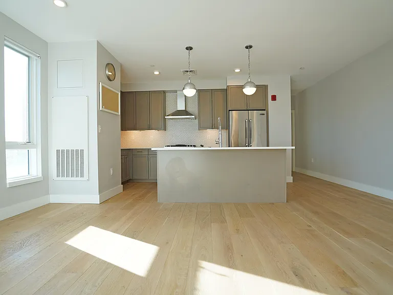 1650 Commonwealth Ave #303 — Photo 16