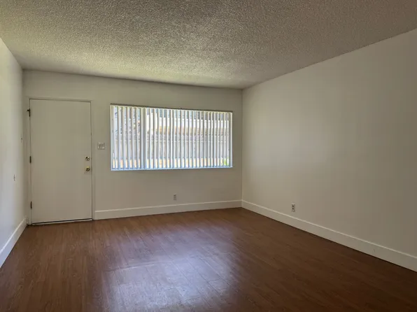 10729 New St APT A, Downey, CA 90241