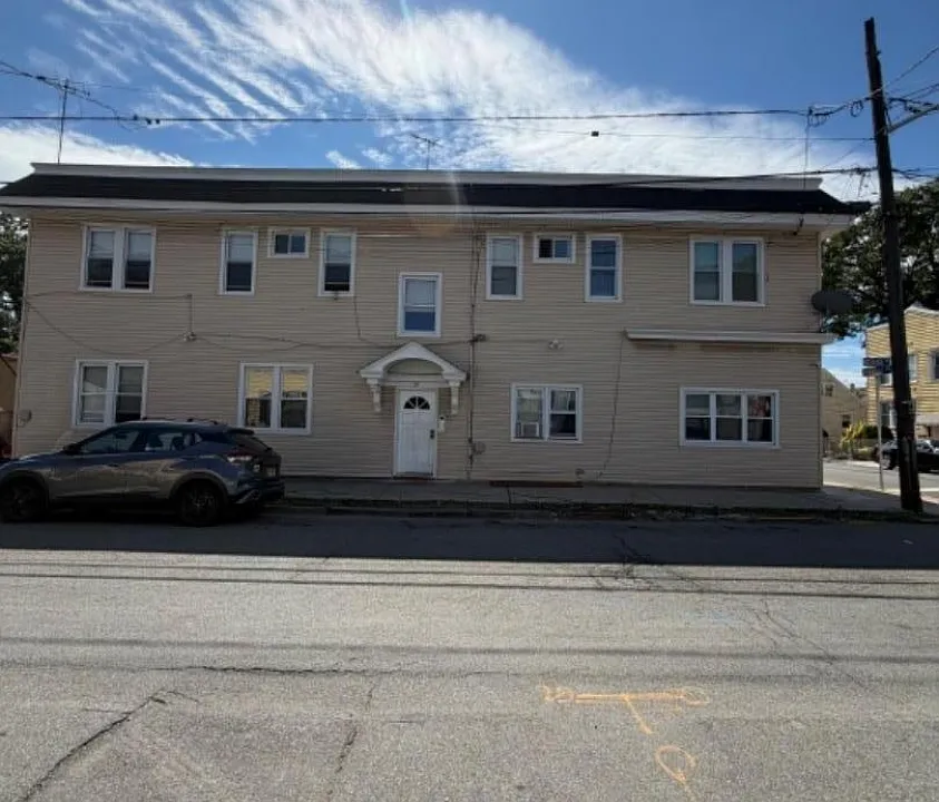 1 Norwood Ave #2L