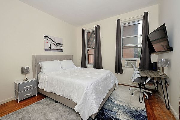 1st image of 300 E 91st St #4C