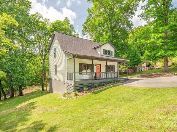 1016 Mountain Dr, Candler, NC 28715
