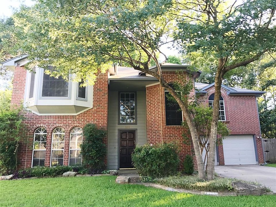 1st image of 2609 Misty Glen Dr