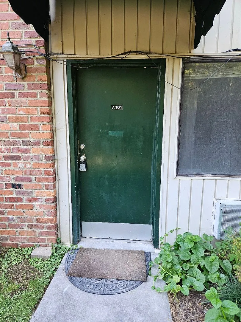 1 bed, 1.0 bath, $1,275 — Photo 1
