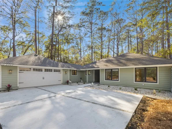 28 Edgewood Dr, Hilton Head Island, SC 29926