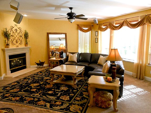 5th image of 1424 Falcon Pointe Dr