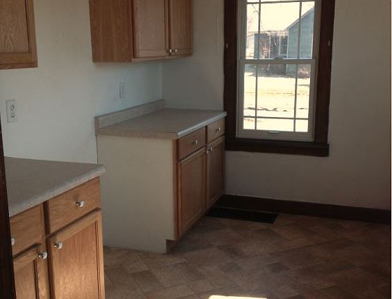 5th image of 1341 W Country Club Dr