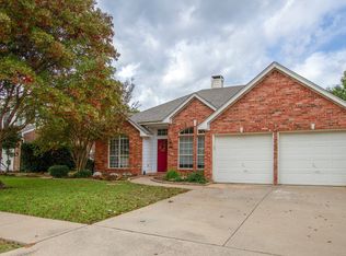 2107 Vista Ct, Corinth, TX 76210