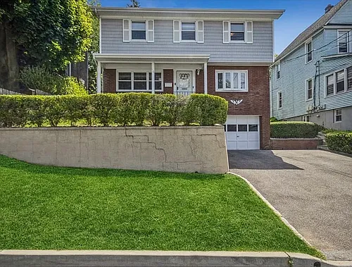 58 S Stone Ave #2 Photo 1