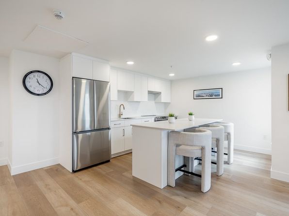 20282 72b Ave #417, Langley, BC V2Y 3X3