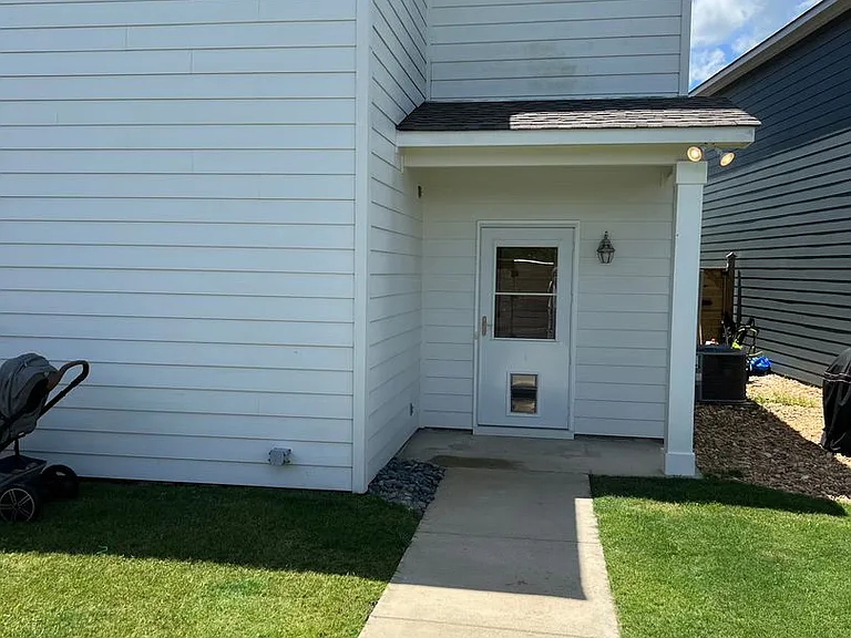 172 Avenue Of The Orchards — Photo 17
