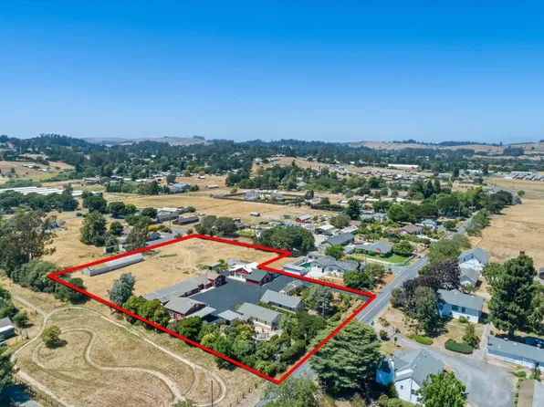 724 Liberty Road, Petaluma, CA 94952