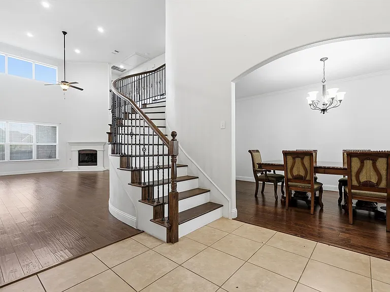 3600 Bright Star Way — Photo 3