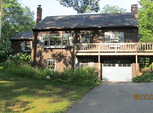 111 Main St, Raymond, NH 03077