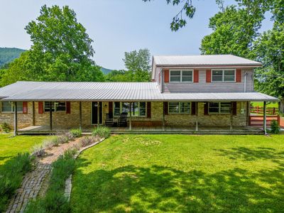 910 Massachusetts Ave, Unicoi, TN, 37692