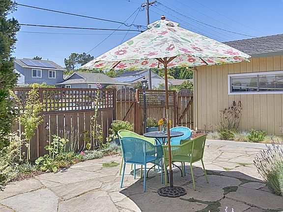 3rd image of 602 Cabrillo Ave