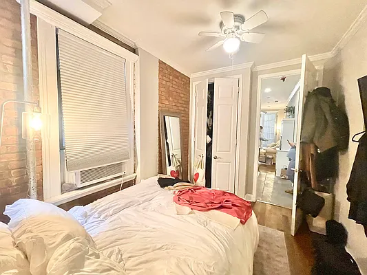 Rented by Century 21 Premier  | media 6