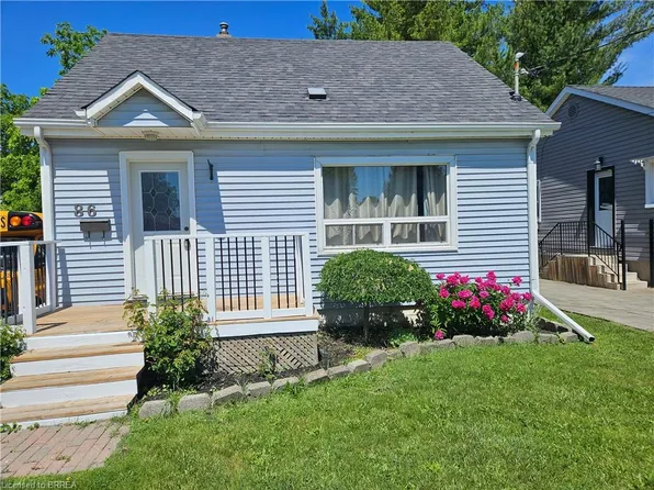 86 N Park St, Brantford, ON N3R 4K1