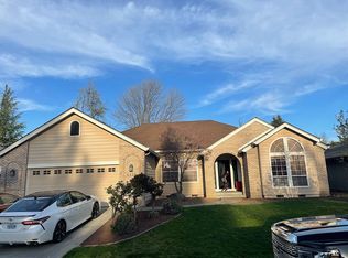 2328 Stonebrook Dr, Medford, OR 97504
