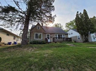 1112 24th St, Rockford, IL 61108