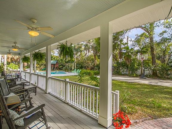 2nd image of 429 Belleview Blvd