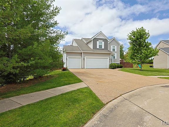 2nd image of 7 Sturgeon Ct
