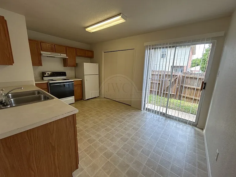 310 Creek, Copperas Cove — Photo 9