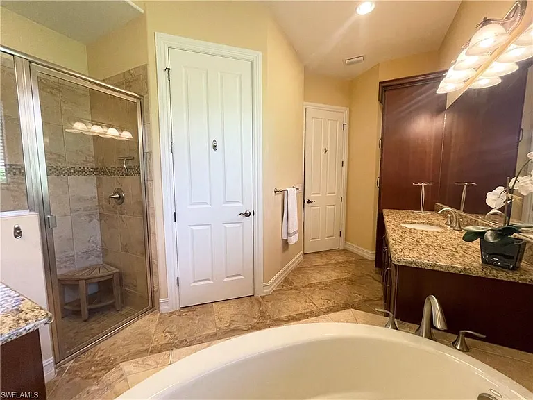 7302 Acorn Way — Photo 24