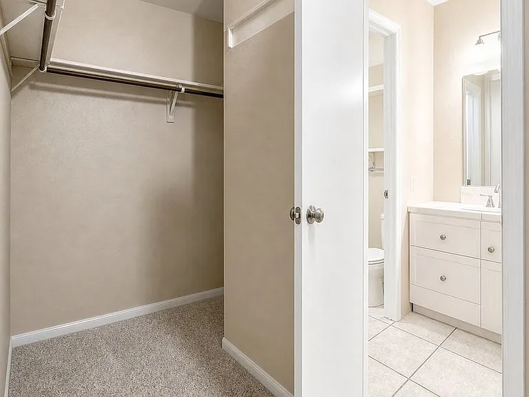 1105 Green Meadow Dr — Photo 18