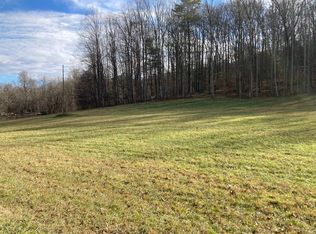 Strawberry Fields Rd, Abingdon, VA 24211