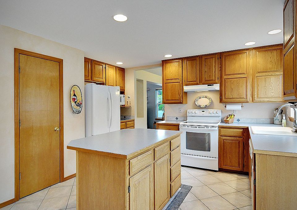 1st image of 13121 86th Pl NE