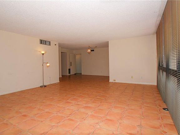 4th image of 3301 Bayshore Blvd Unit 310
