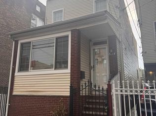 634 N 6th St, Newark, NJ 07107
