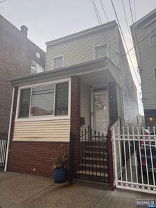 634 N 6th St, Newark, NJ, 07107