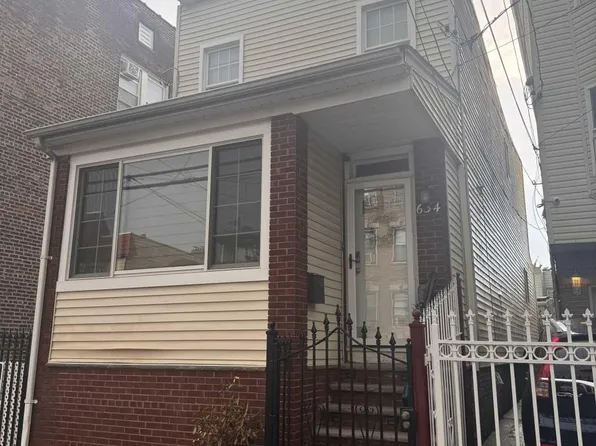 634 N 6th St, Newark, NJ 07107