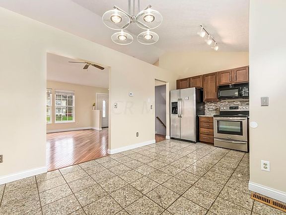 4th image of 1559 Tall Meadows Dr