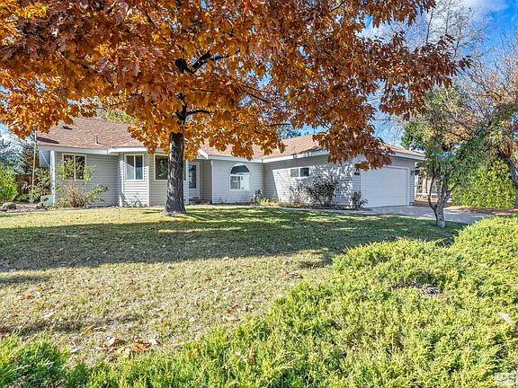 2nd image of 300 Pasture Dr