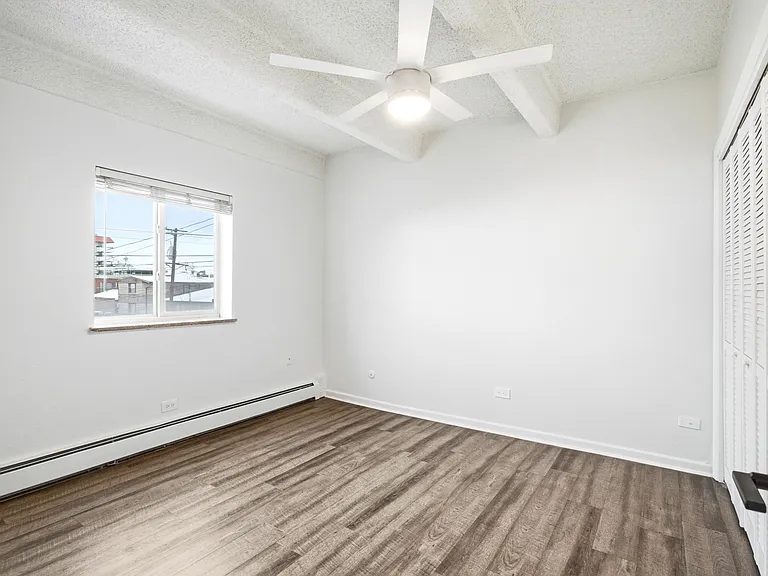 Charmel Apartments — Photo 33
