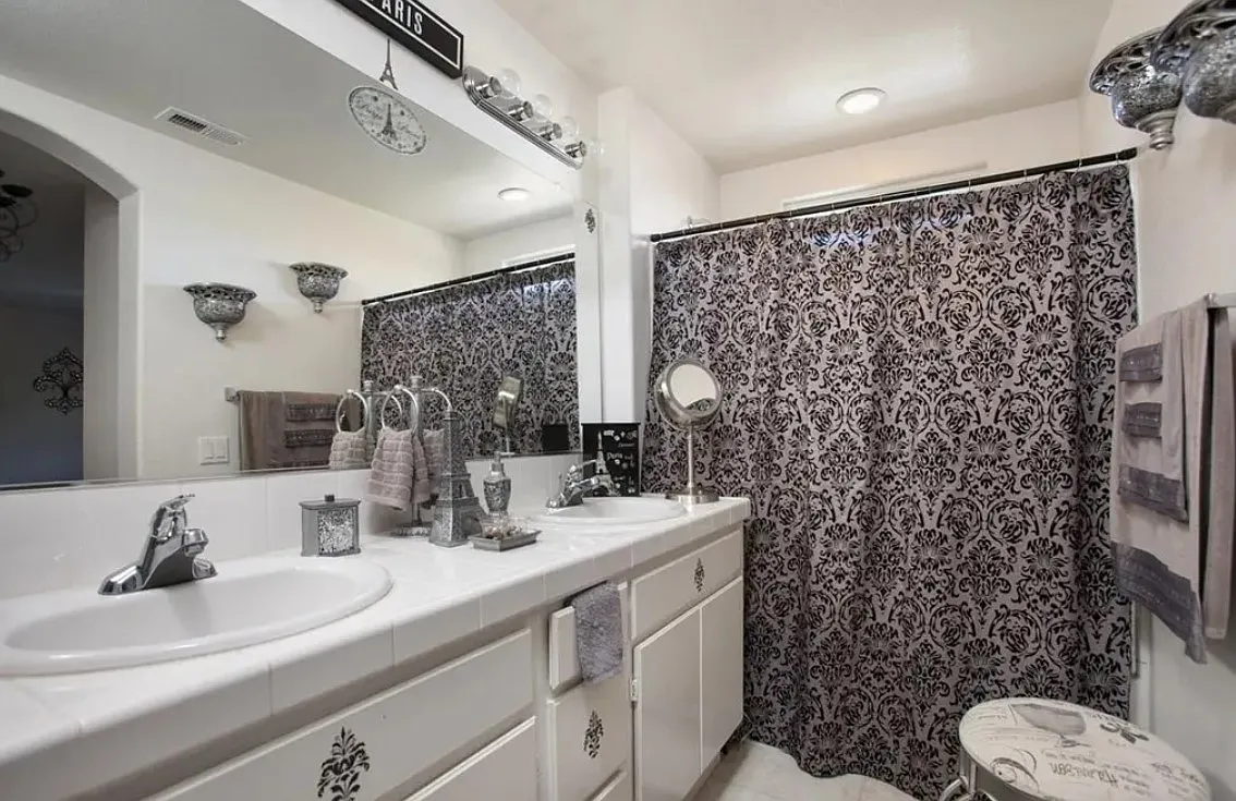 1484 Canvas Dr Unit 6 - 1 — Photo 4