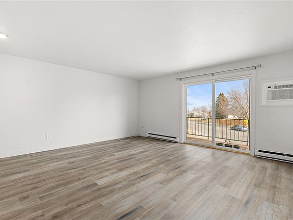 5th image of 1320 Mineral Pl APT 2