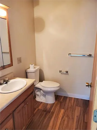 204 Grand Ave #2 — Photo 79